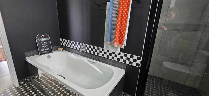 2 Bedroom Property for Sale in Tergniet Western Cape